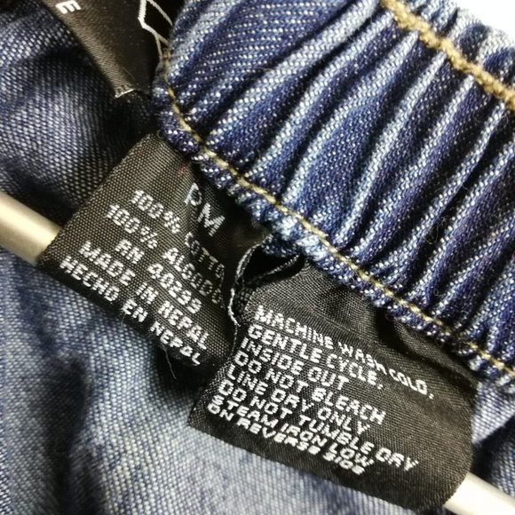 Erika Womans Jeans Straight Leg Blue Denim Embroidered Floral Elastic Petite PM - Picture 14 of 14